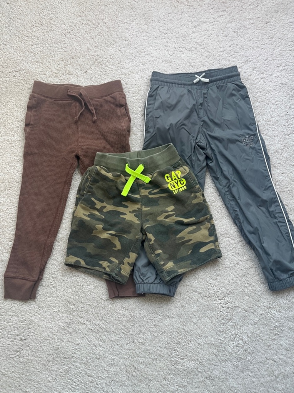 GAP Kids 4-5T Capsule Bundle Drawstring Slacks and Shorts 3 Pieces